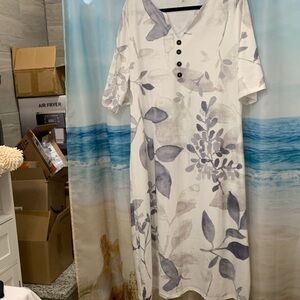 Amazon White and Gray Leaf Print Midi Dress